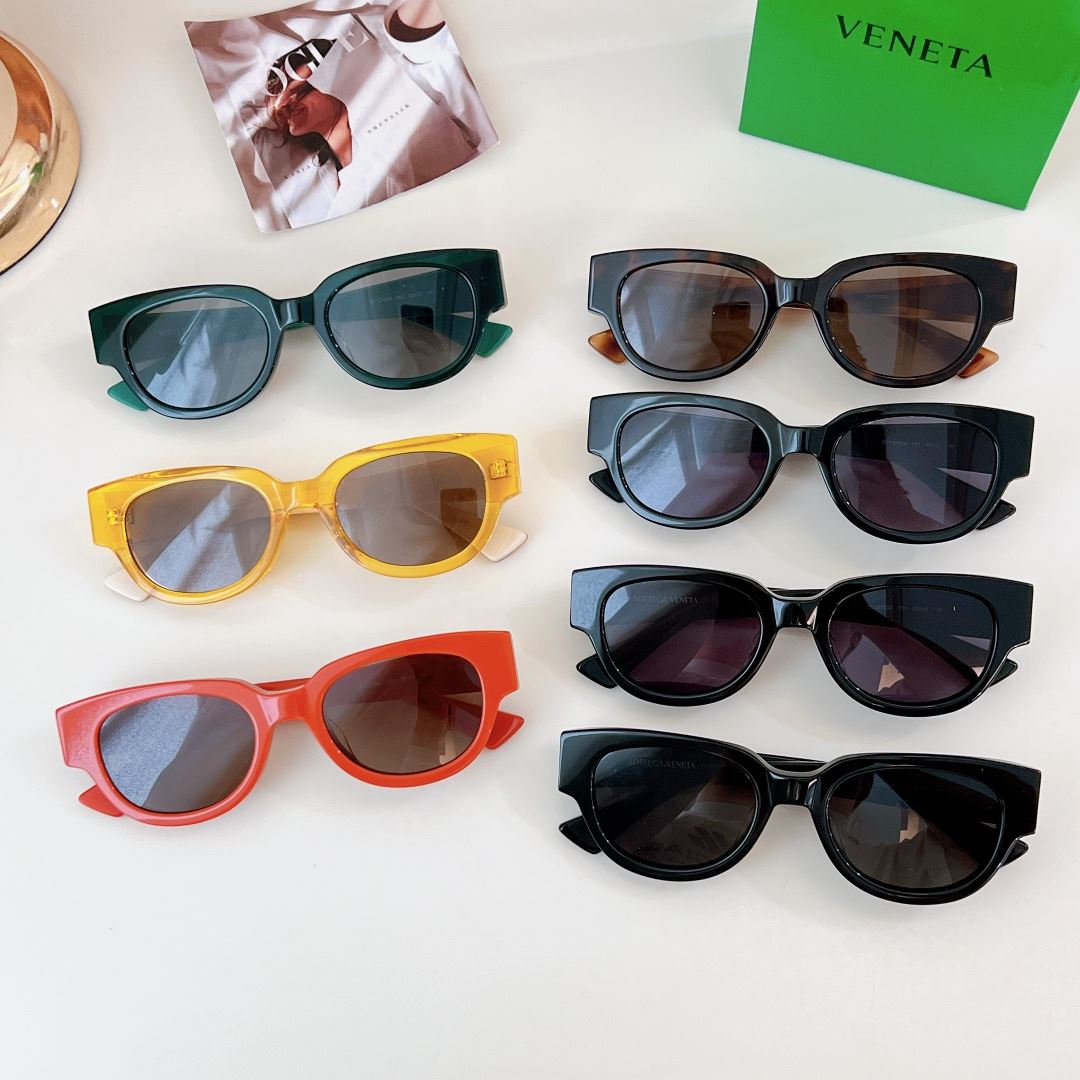 Bottega Veneta Sunglasses